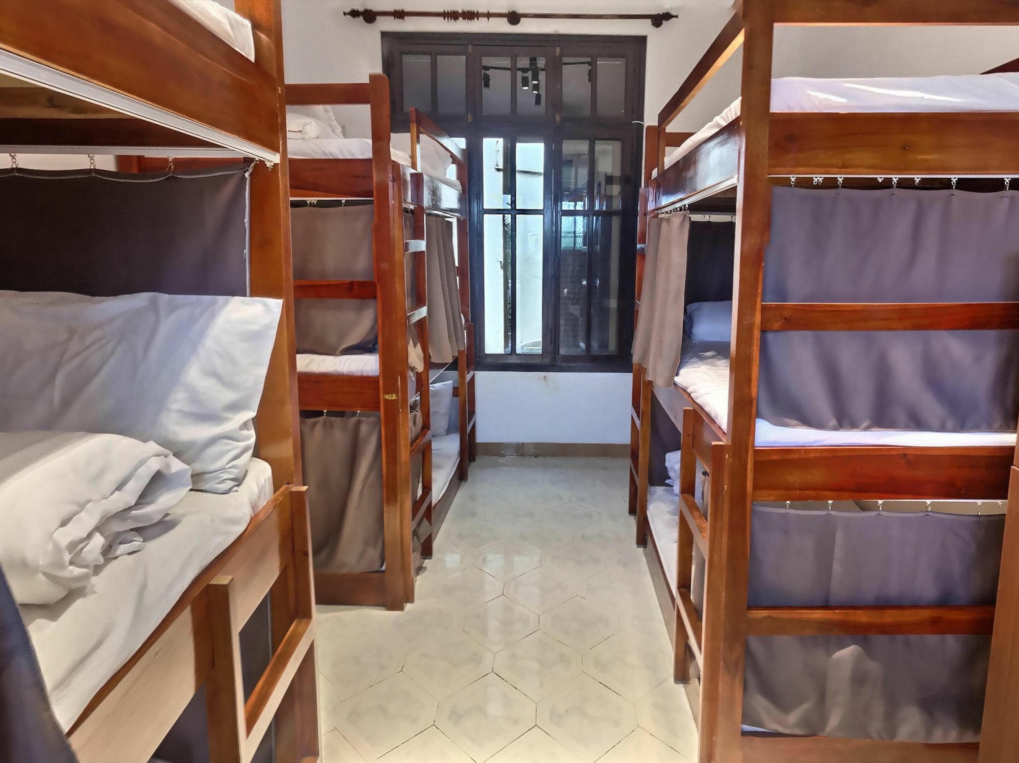 7Fridays West Lake Hostel Tay Ho Extérieur photo