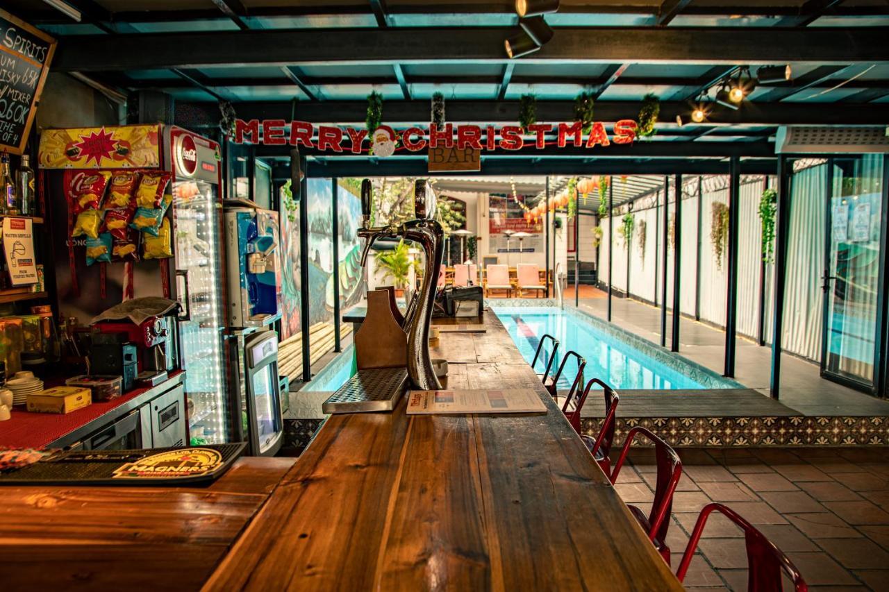 7Fridays West Lake Hostel Tay Ho Extérieur photo
